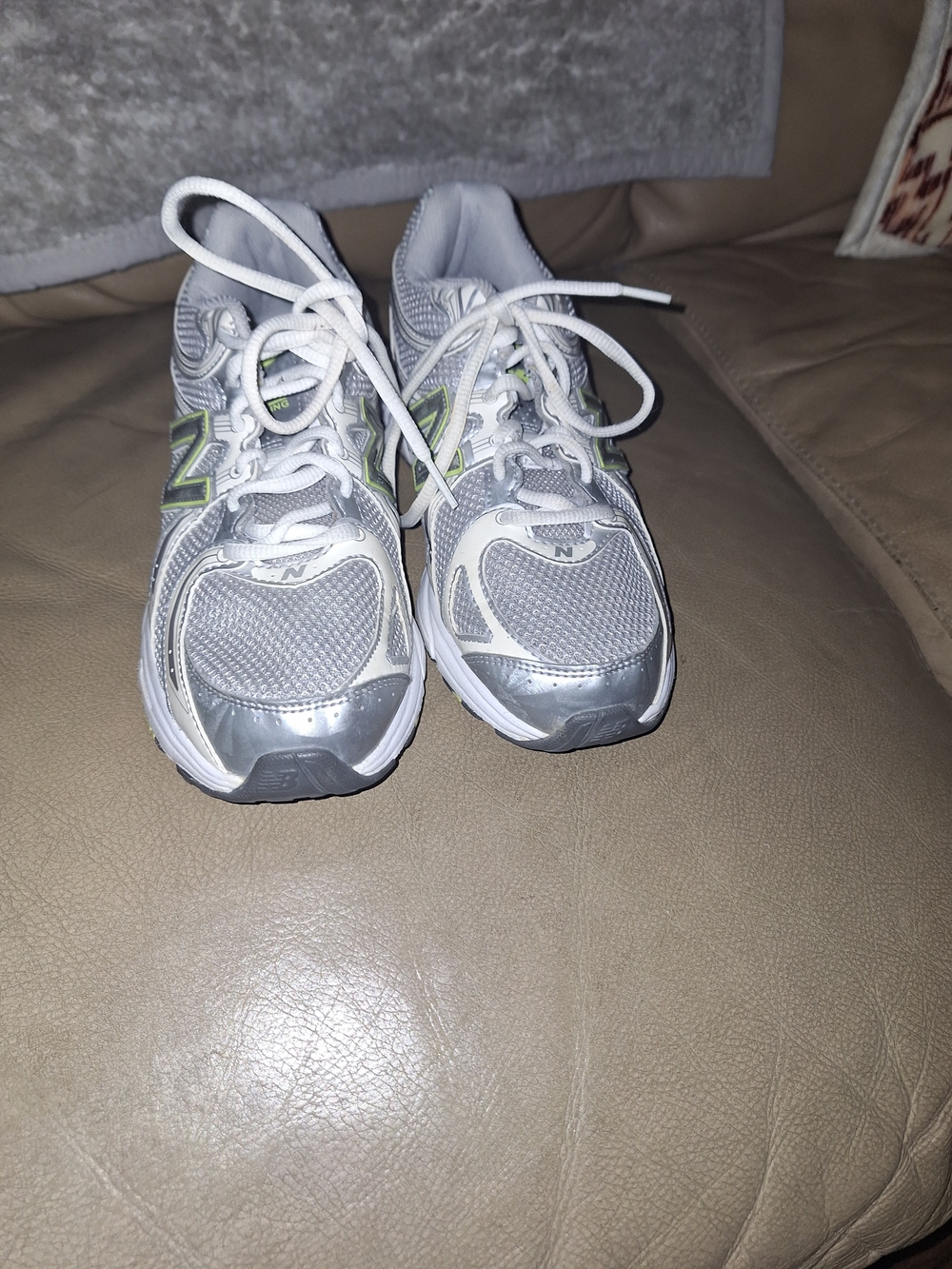 New Balance Womens White & Silver Athletic Shoes